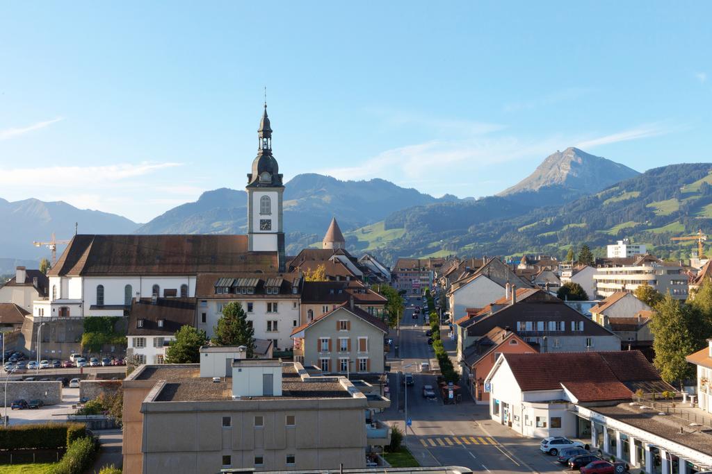 Hotel Rallye & Entrees Aux Bains De La Gruyere Bulle Exterior foto